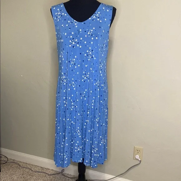Blue Star-Patterned Sleeveless Dress - Picture 1 of 3